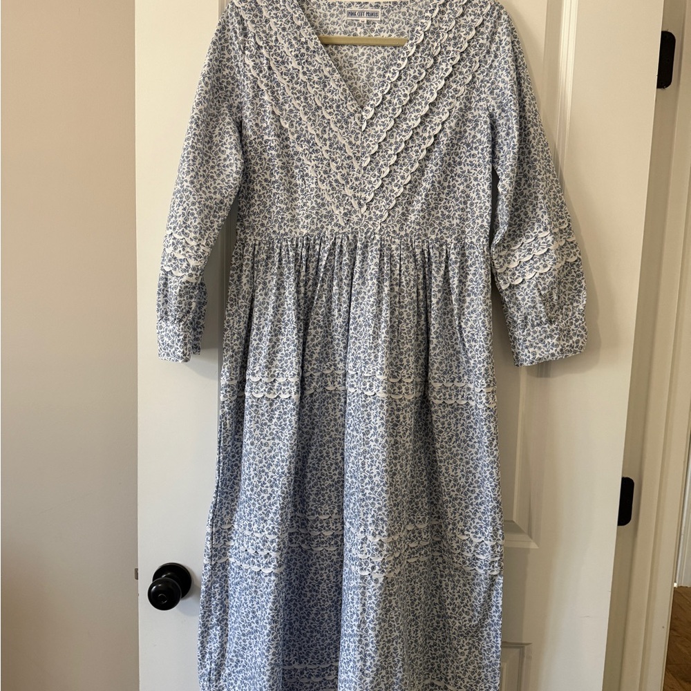 Euc Pink City Prints M Portofino Dress Ditsy Sky Floral Dress Tuckernuck - Picture 2 of 2
